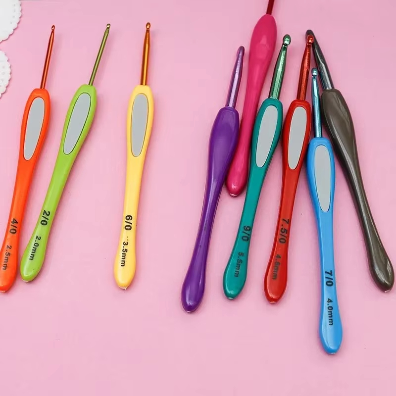 1. 부드러운 그립감의 크로셰 바늘 세트, 9가지 사이 - Crochet Hook Set 리뷰 및 가격